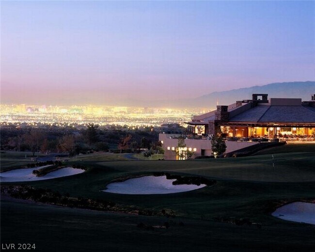 Building Photo - 10 Greely Club Tr