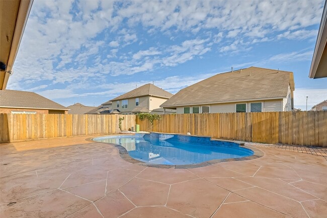 Building Photo - 24922 Florina Ranch Dr