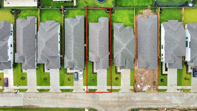 Building Photo - 20731 Sunseed Dr