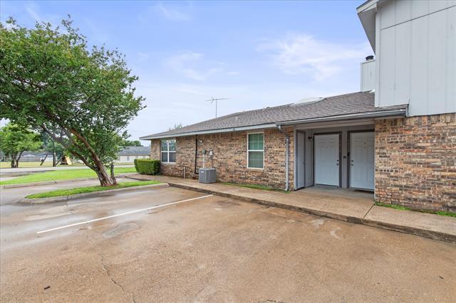 Building Photo - 4830 Gatewood Rd