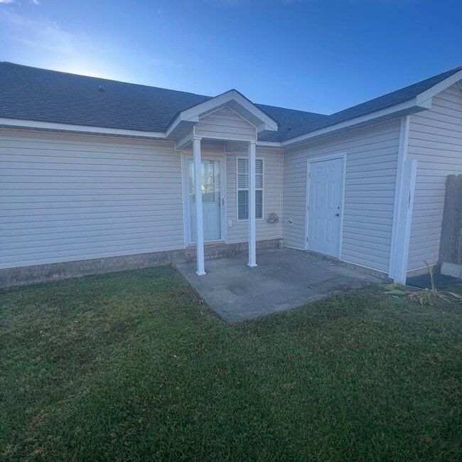 Building Photo - 310 Jeremy Ln