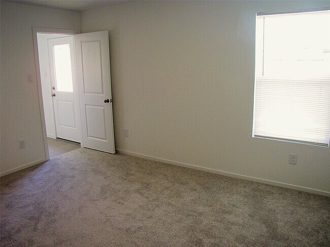 Building Photo - 17955 Valle Cupa Ln