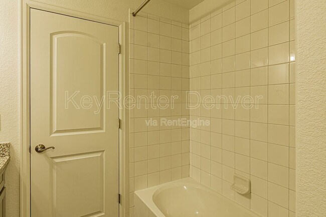 Building Photo - 5415 W 97th Ave