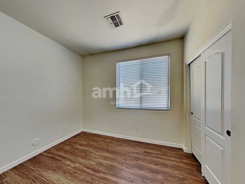 Building Photo - 6808 W Ridgeline Rd