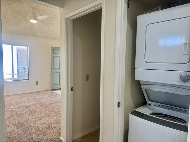 Building Photo - 4576 Hawley Blvd