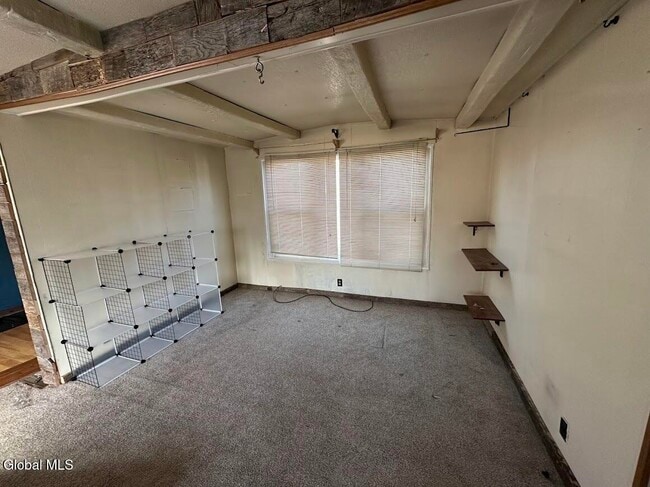 Building Photo - 98 Point Breeze Rd