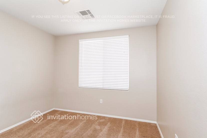 Building Photo - 6554 E Coronado Canyon Ave