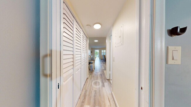 Building Photo - 1 BR 1.5  BEACH-THEMED ABODE- Century Vill...