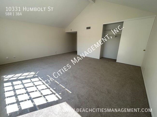Building Photo - 10331 Humbolt St