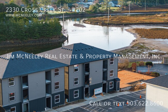 Building Photo - 2330 Cross Creek St