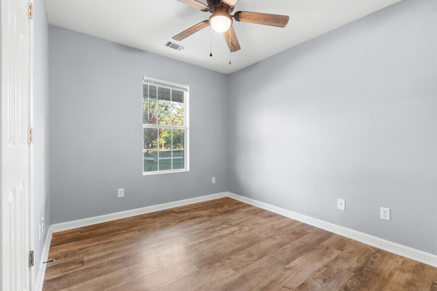 Building Photo - 306 Lawton Ct