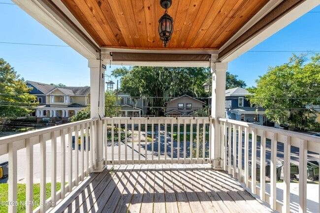 Building Photo - 117 E 4th St