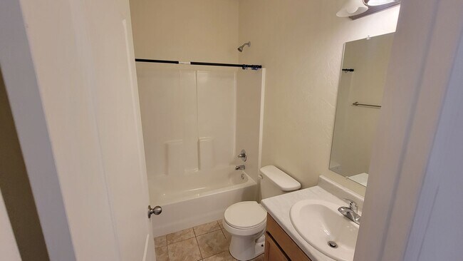 Building Photo - Modern Townhome with Views Near Mesa Mall
