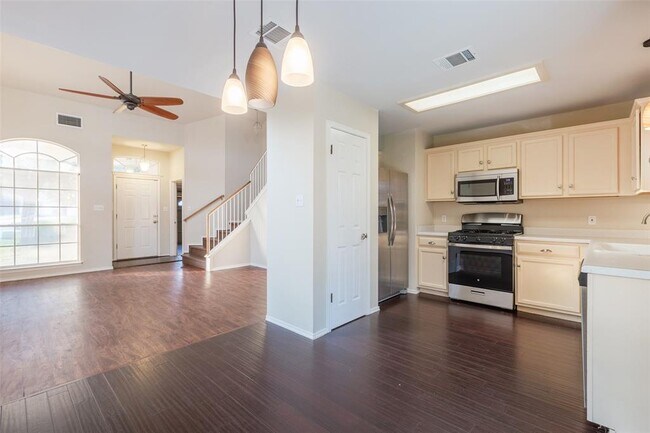 Building Photo - 7700 Portland Trail