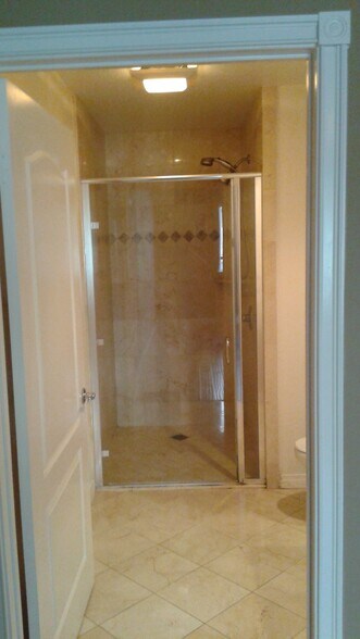 Building Photo - 1435 Lomita Blvd