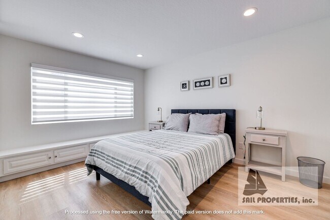 Building Photo - Gorgeous beach house with ocean view!