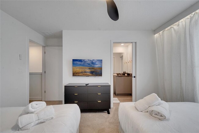 Building Photo - 3205 Energy Dr