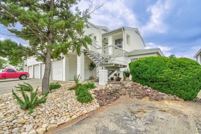 Building Photo - 6120 Antelope Villas Cir