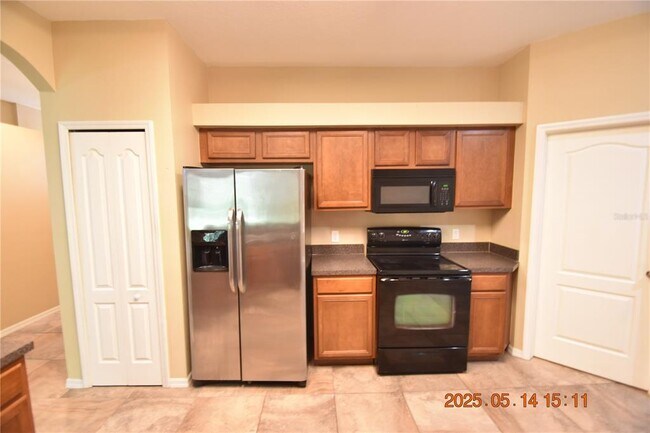 Building Photo - 27443 Edenfield Dr