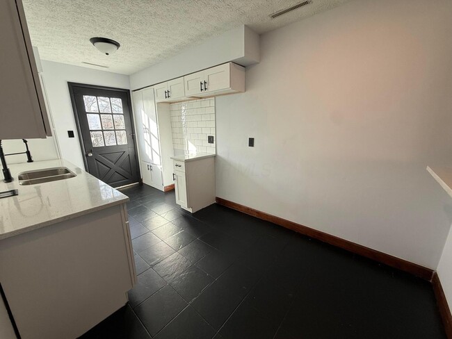 Building Photo - 293 E Whittier St