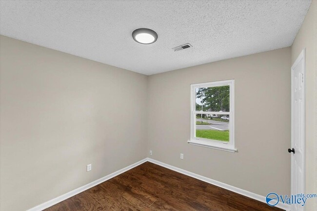 Building Photo - 13847 Mariellen Rd