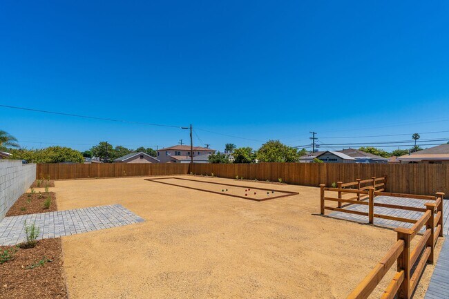 Building Photo - New Torrance Home!