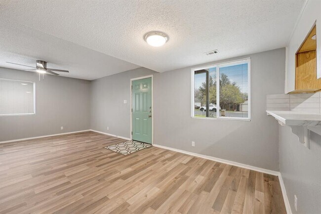 Building Photo - 6805 Blue Dawn Trail