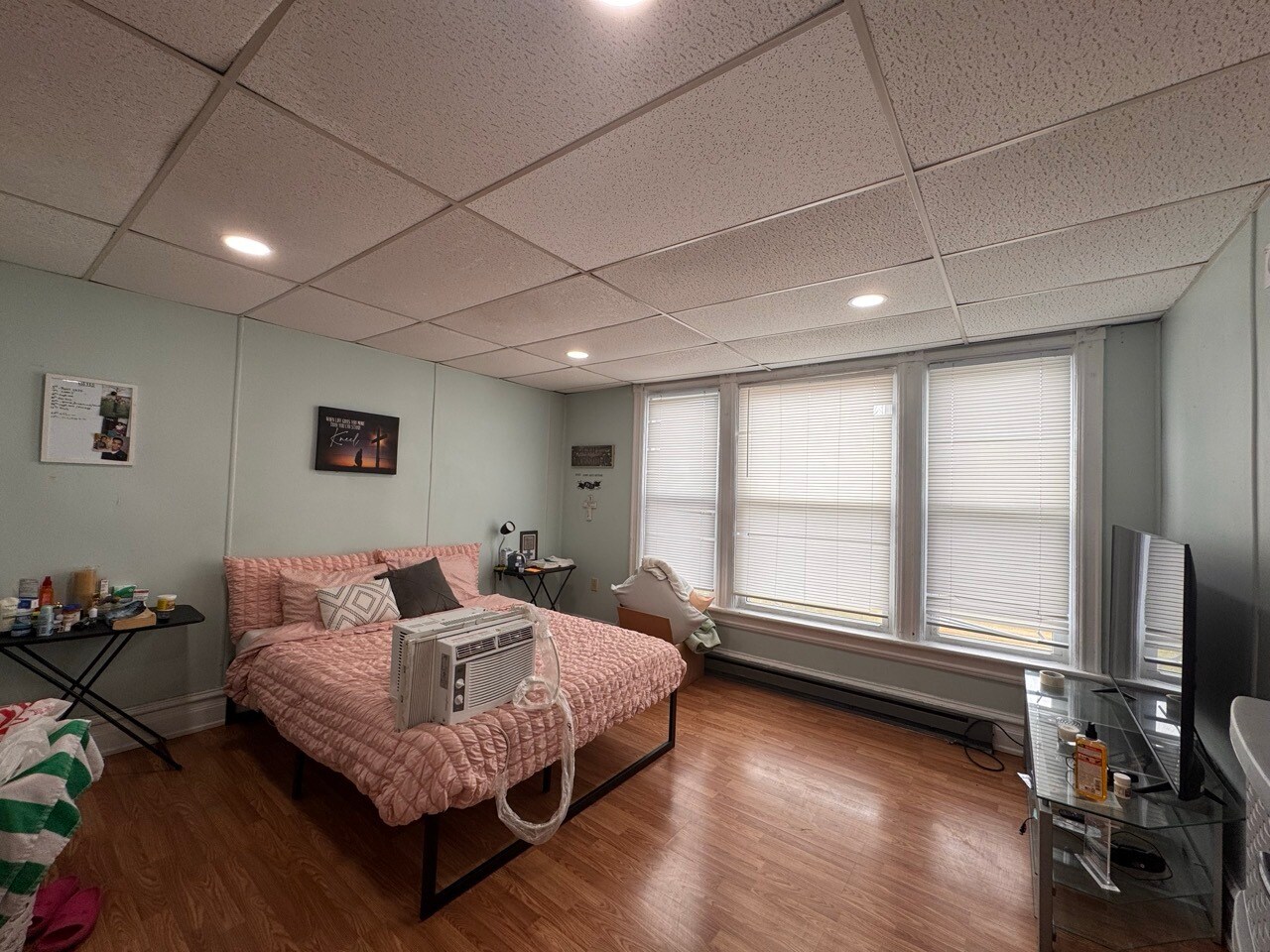 Building Photo - 2385 Main St