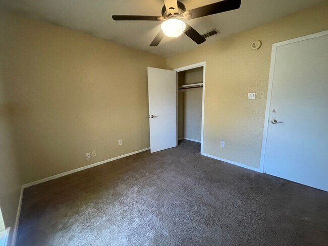 Building Photo - 3834 Purdue Ln