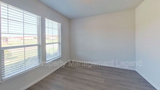 Building Photo - 442 Diamond Creek Dr