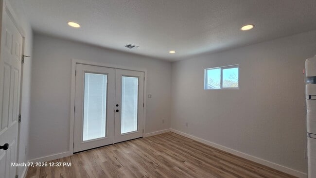 Building Photo - MUST SEE!! Woodlawn Lake  3 Bedroom 2 Full Bath Full Rehab