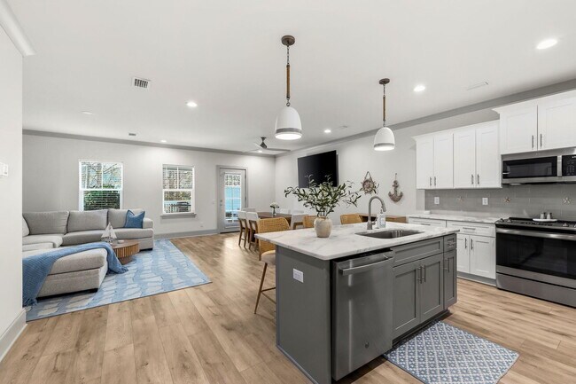 Building Photo - 45 Golden Bell Ct