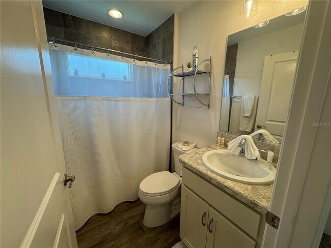 Building Photo - 1206 Bissell Trail