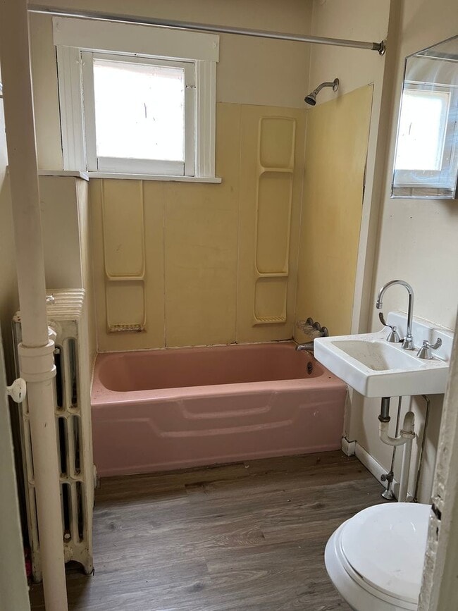 Building Photo - 64-66 Lincoln Ave