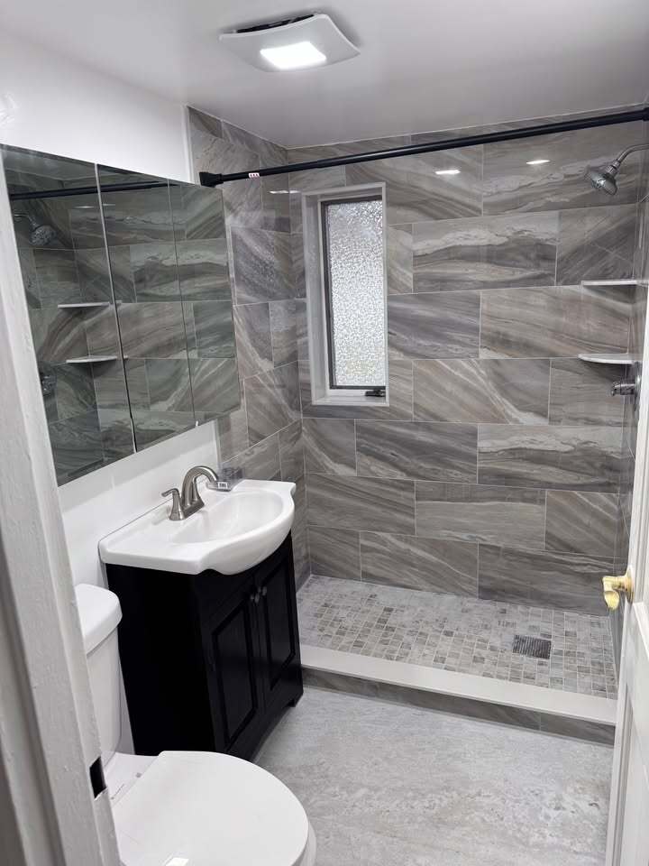 Building Photo - 11 Fiesta Dr