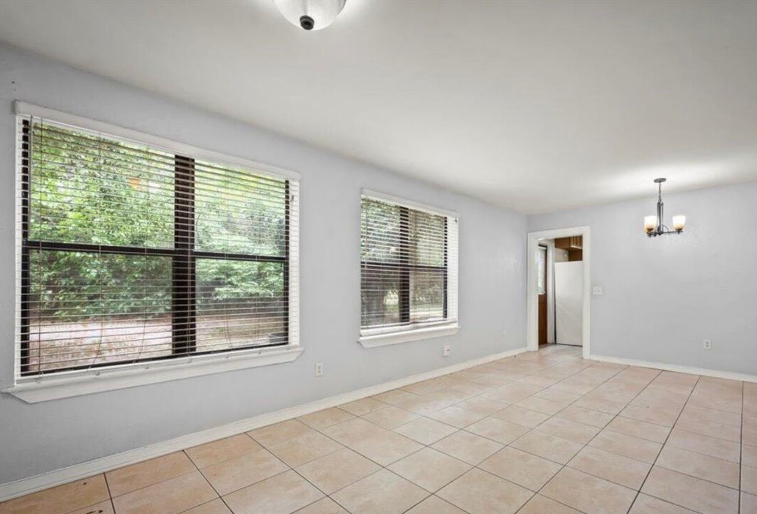Building Photo - 1277 Mayfair Rd