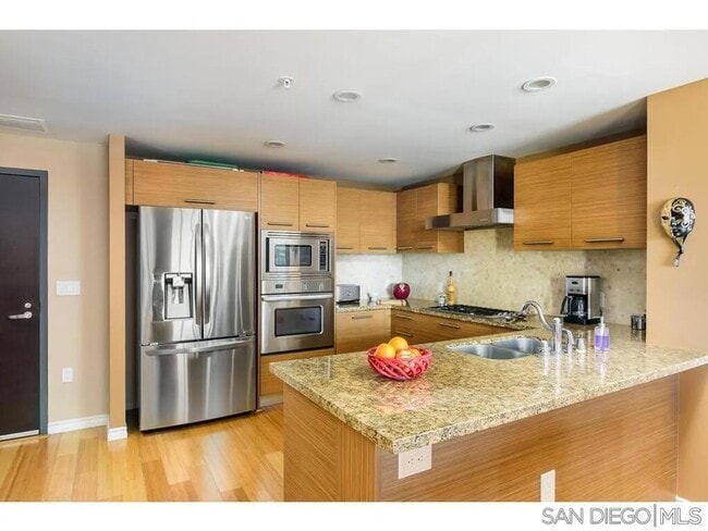 Building Photo - 1431 Pacific Hwy