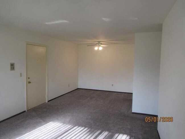 Building Photo - N111W15780-W15780 Vienna Ct