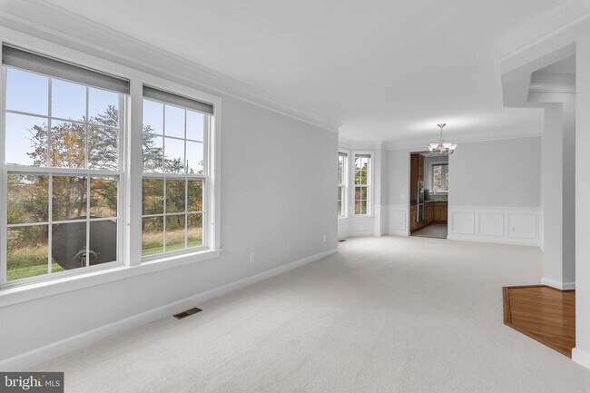 Building Photo - 22855 Oakgrove Rd
