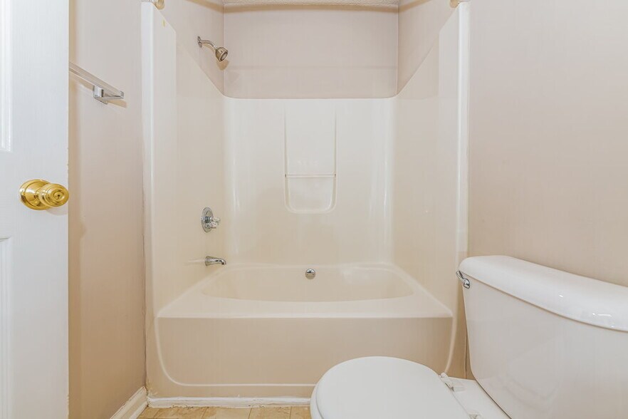 Building Photo - 1405 E Stonemason Dr