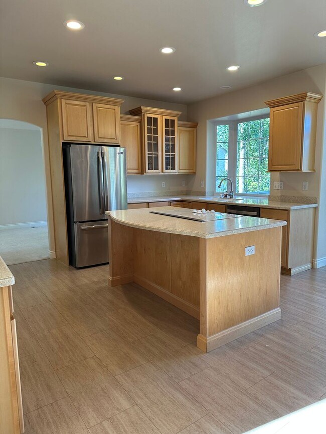 Building Photo - 4735 Potter Crest Cir