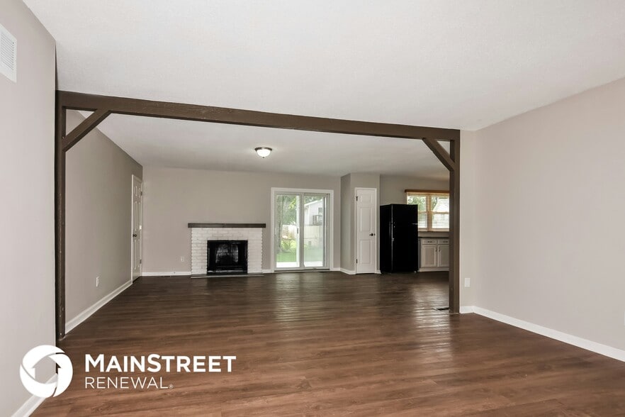 Building Photo - 5 Northwinds Dr