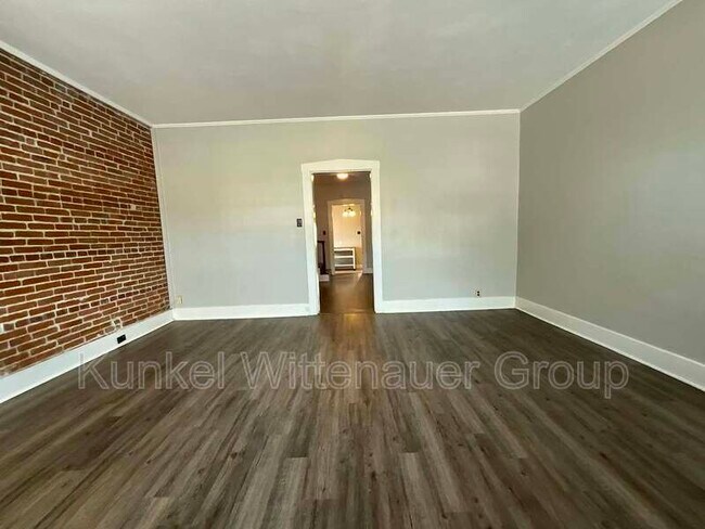 Building Photo - 120 Mascoutah Ave