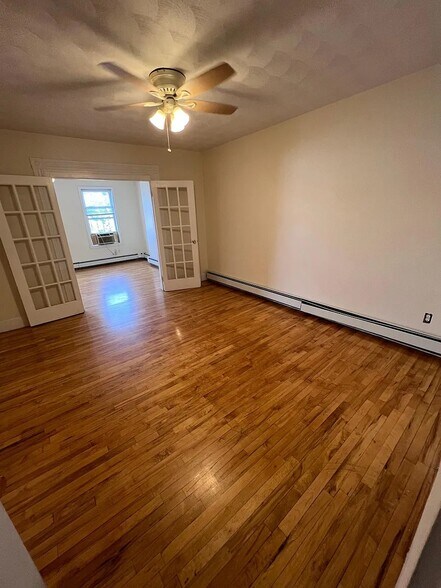 Building Photo - 82 Hampshire St