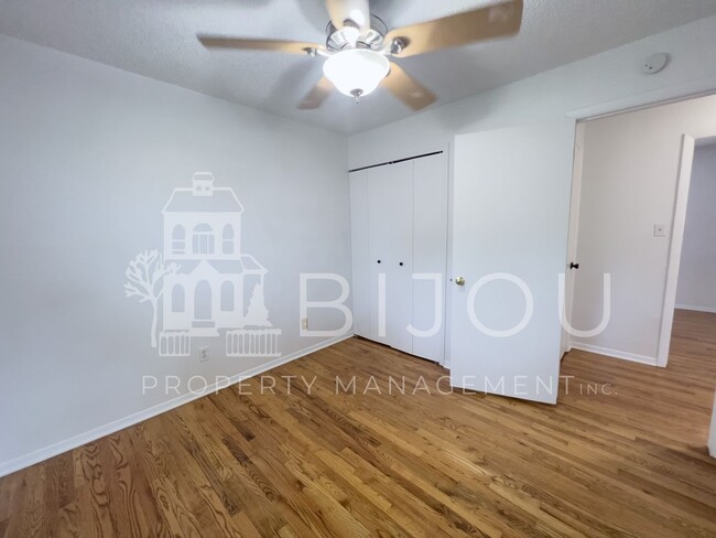 Building Photo - Lovely Four Bedroom