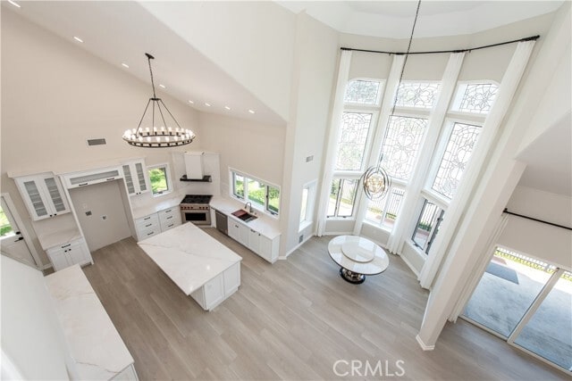 Building Photo - 2836 N Kingsgate Dr