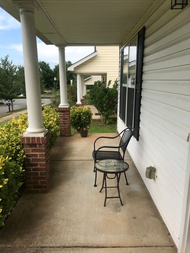 Building Photo - 3BR/2.5BA home in Huntersville near Birkdale Village