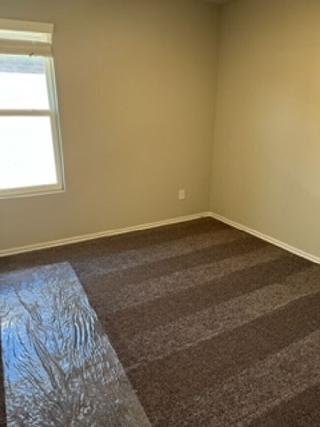 Building Photo - 1st Month Free!