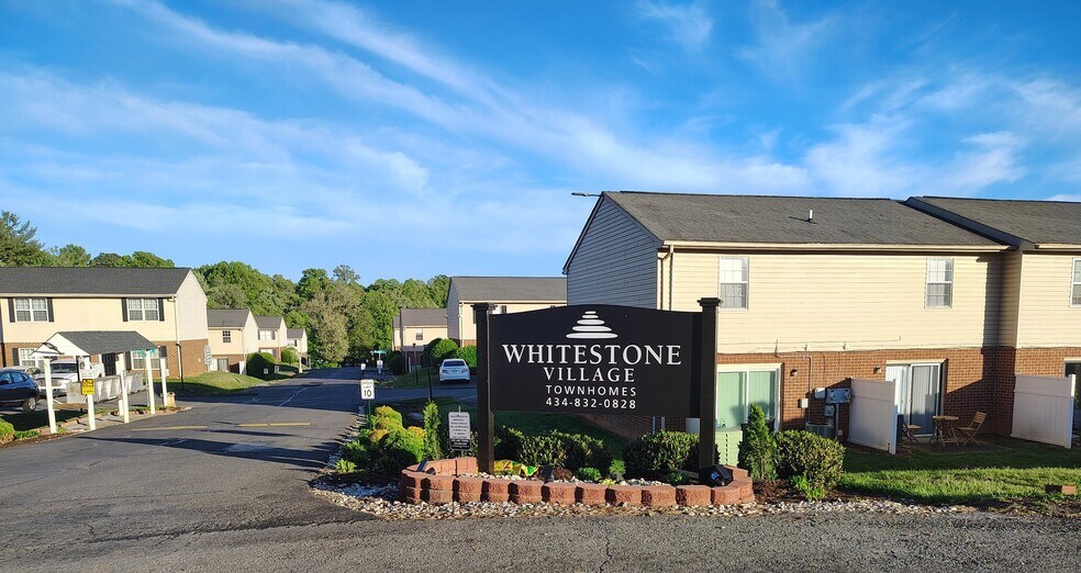 Building Photo - 30 Fonda Dr