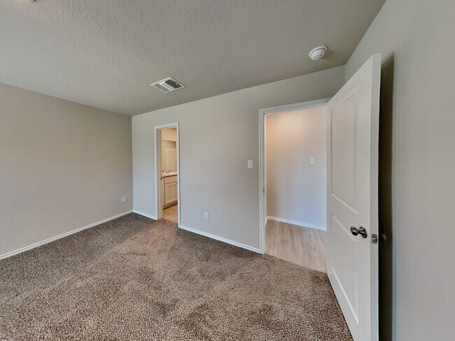 Building Photo - 5713 Verracio Ct